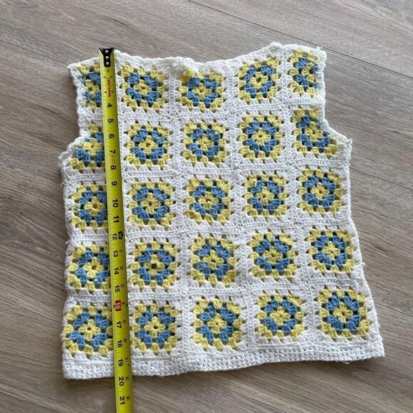 OOAK White Blue & Yellow Crochet Sleeveless Tank Women's Medium Granny 80's READ - Picture 2 of 7